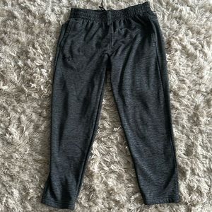 EUC teen boys Under Armour loose fit sweats